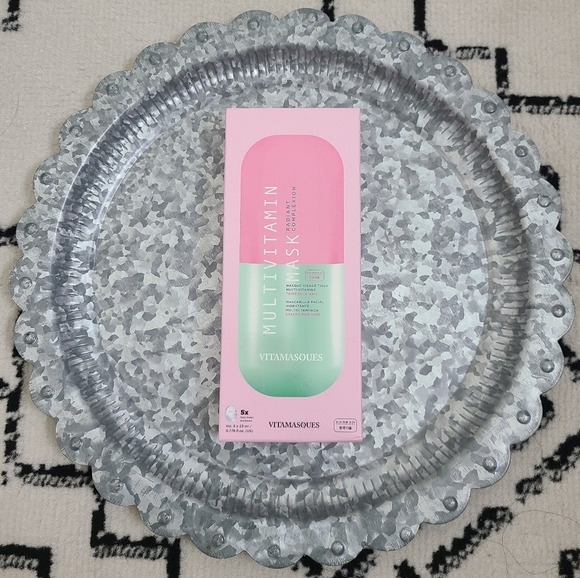 ⭐️40% Off⭐️ Vitamasques Multivitamin Sheet Mask Set of 4 - Picture 2 of 9